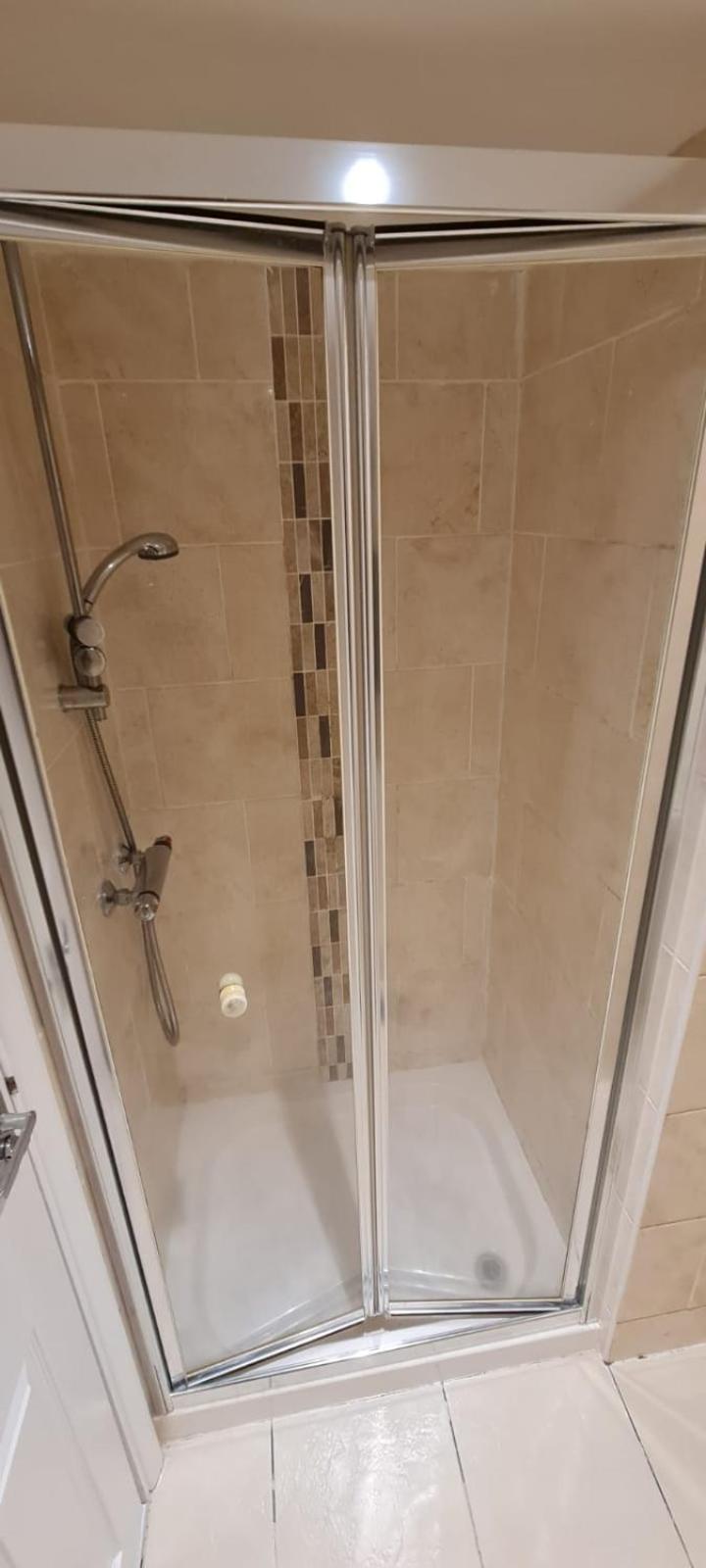 Gillingham Villa 4 Bedroom Free Sports Channels Exterior photo